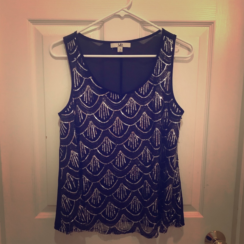 💐 Ya Los Angeles Silk Sequin Top